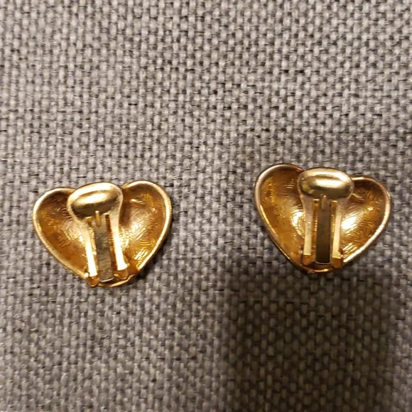 Givenchy gold tone heart earrings - Picture 4 of 4